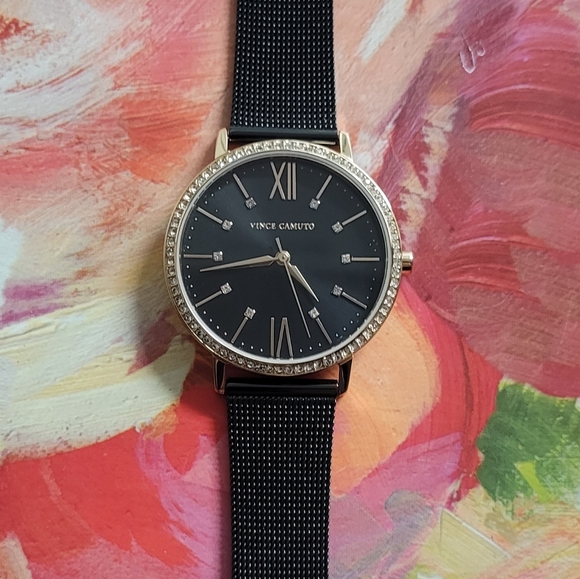 Vince Camuto - Picture 4 of 4